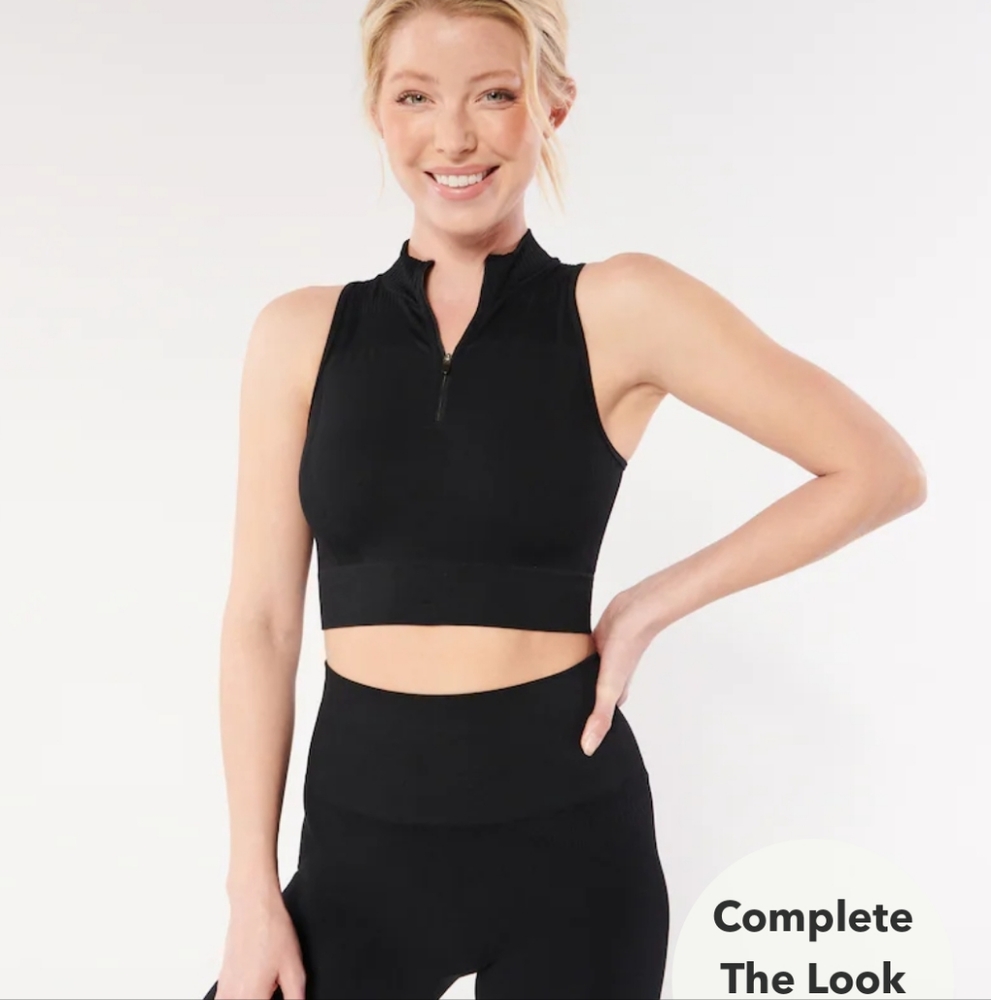 NWOT GILLY HICKS GO BOOST SEAMLESS QUARTER-ZIP TOPS M